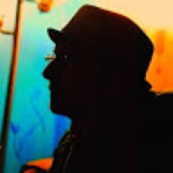 Meet your Posher, Gary - Picture 1 of 1